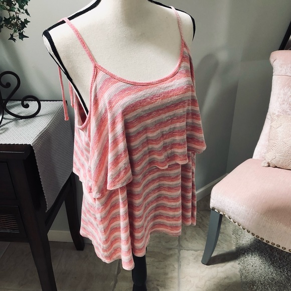 Time and Tru Tops - ‼️SALE‼️🚢 Summer Top 🚢